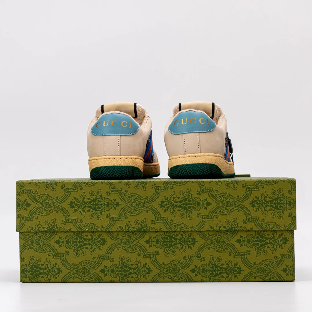 Ex-factory price: RMB 300 [higher version] GUCCI casual sports distressed small dirty shoes, polished cowhide fabric, hand-made distressed effect!  Original terry cloth, delicate, soft, comfortable and breathable. Privately molded steel-stamped two-color original TPU outsole (lower layer is wider, upper layer is narrower) to differentiate the wrong version of the outsole in the market. Fabric, material, outsole, detail comparison SIZE: 34-41, 38-45 regular size (women's 34, 41, men's 38, 45 customized, non-returnable and non-exchangeable) (women's colors and men's models need to be customized)